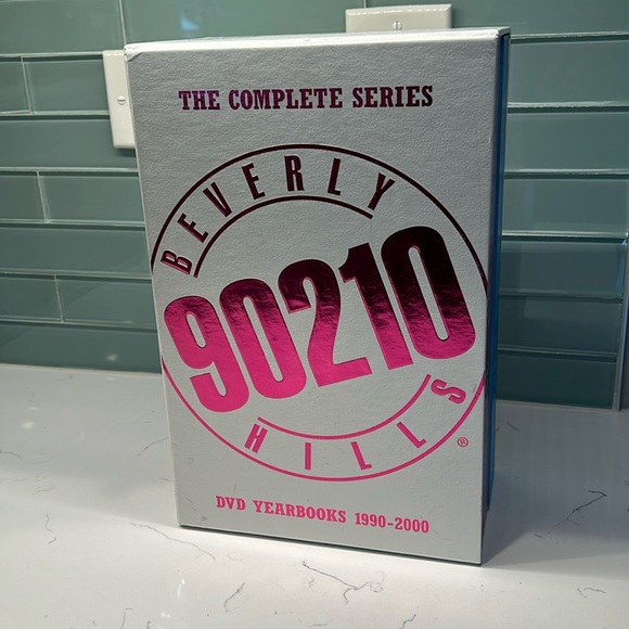 90210. Complete Series! 72-Disc DVD Set. Excellent Condition.